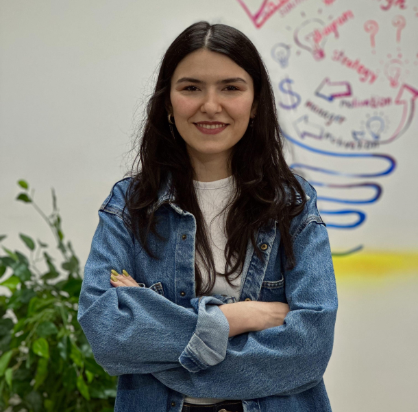 Team member Aysel